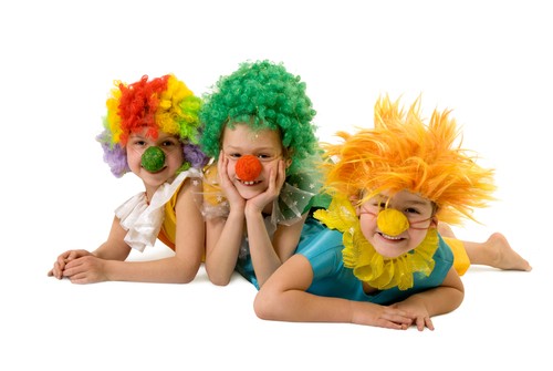 3 Reasons To Encourage Girls & Boys Costumes for Dress-Up and Pretend